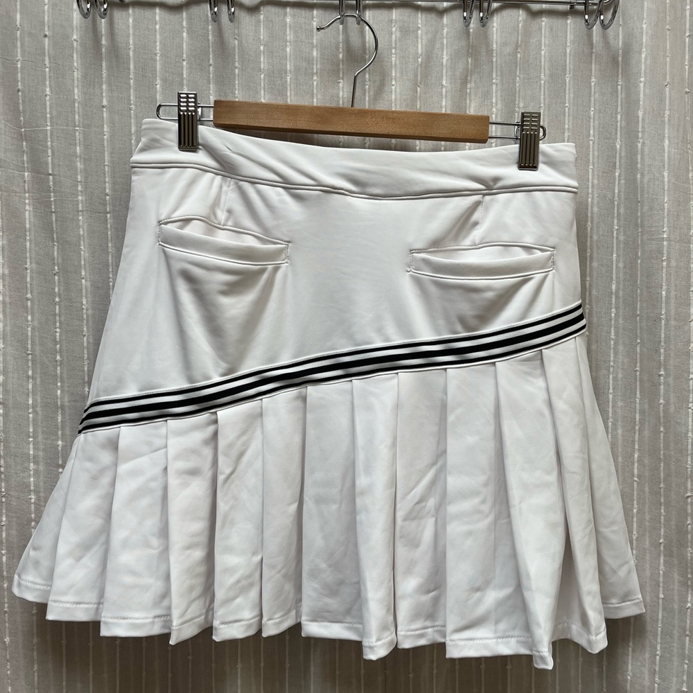 Walter Hagen PLEAT BOTTOM SKORT size S